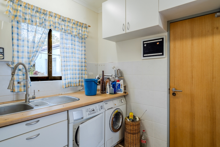 4 Bedroom Property for Sale in Dennendal Western Cape